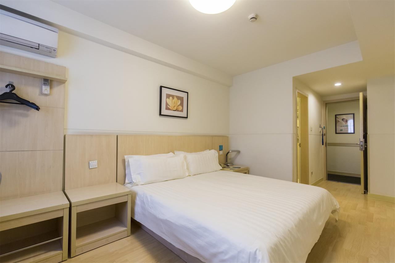 Jinjiang Inn Hangzhou Xiasha Univeristy City Exterior photo